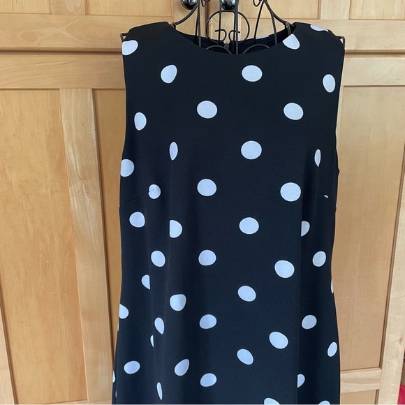 Anne Klein black & white polka dot sleeveless sheath Dress size 10 - Picture 2 of 10